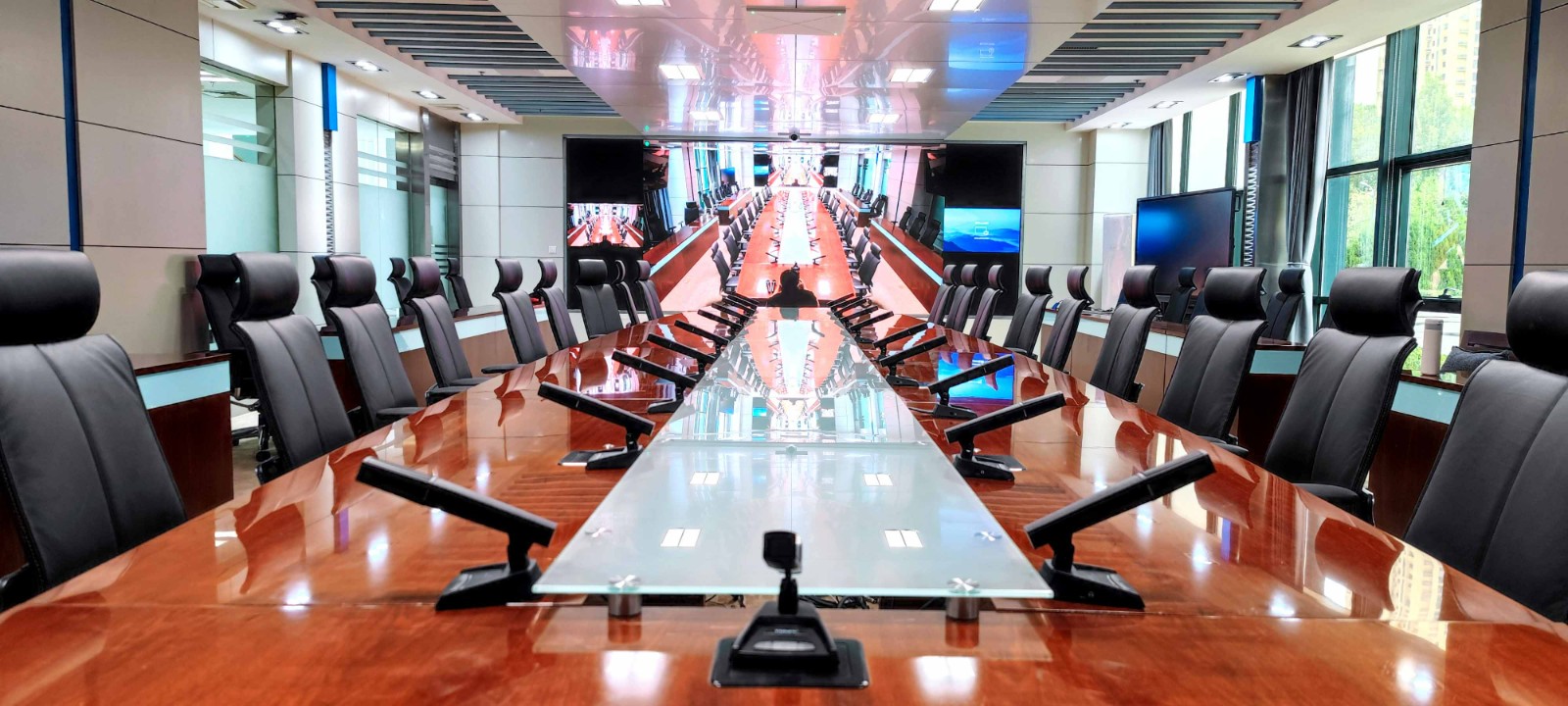 BBIN·宝盈集团科技视频会议主机